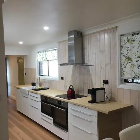 Twodogfolly At Creeklands Apartment Armidale Room photo